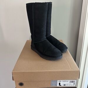 Ugg classic tall boot